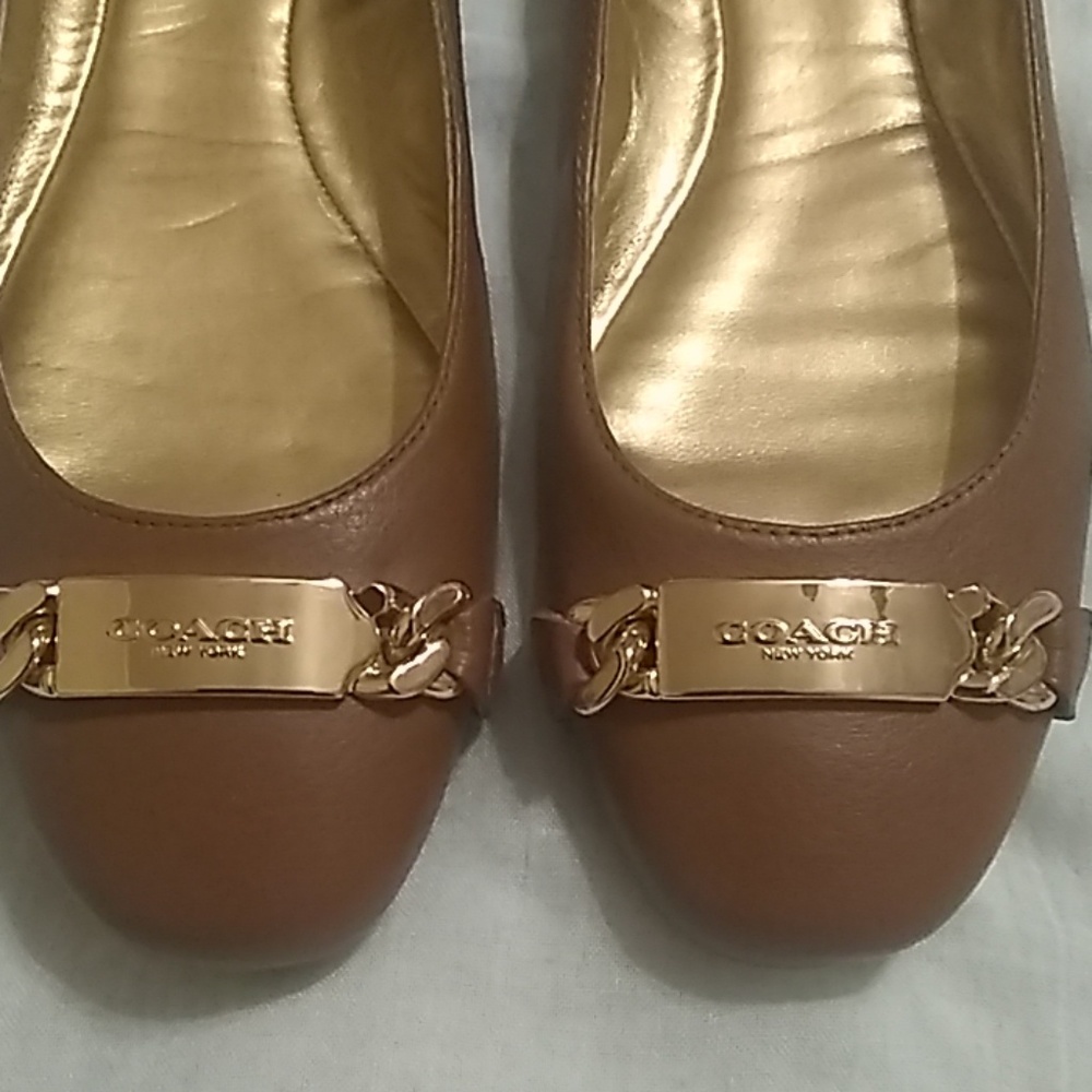 Coach Flats - Picture 2 of 4